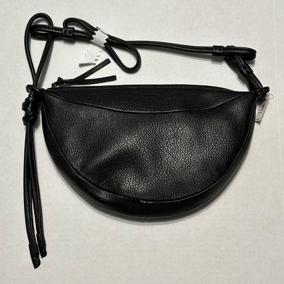 Banana Republic Bag Womens Black Vegan Leather Sling Crossbody NWT - Picture 6 of 8